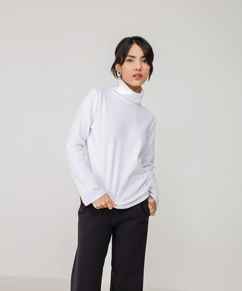 Women's Essential Turtleneck